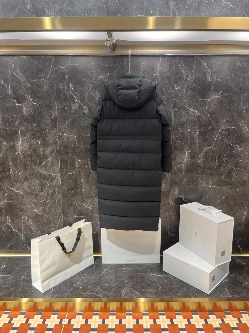 MultiPurpose Moncler Down Jackets 144666