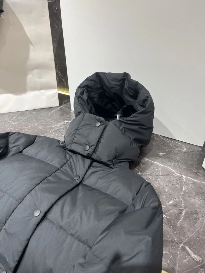 MultiPurpose Moncler Down Jackets 144666