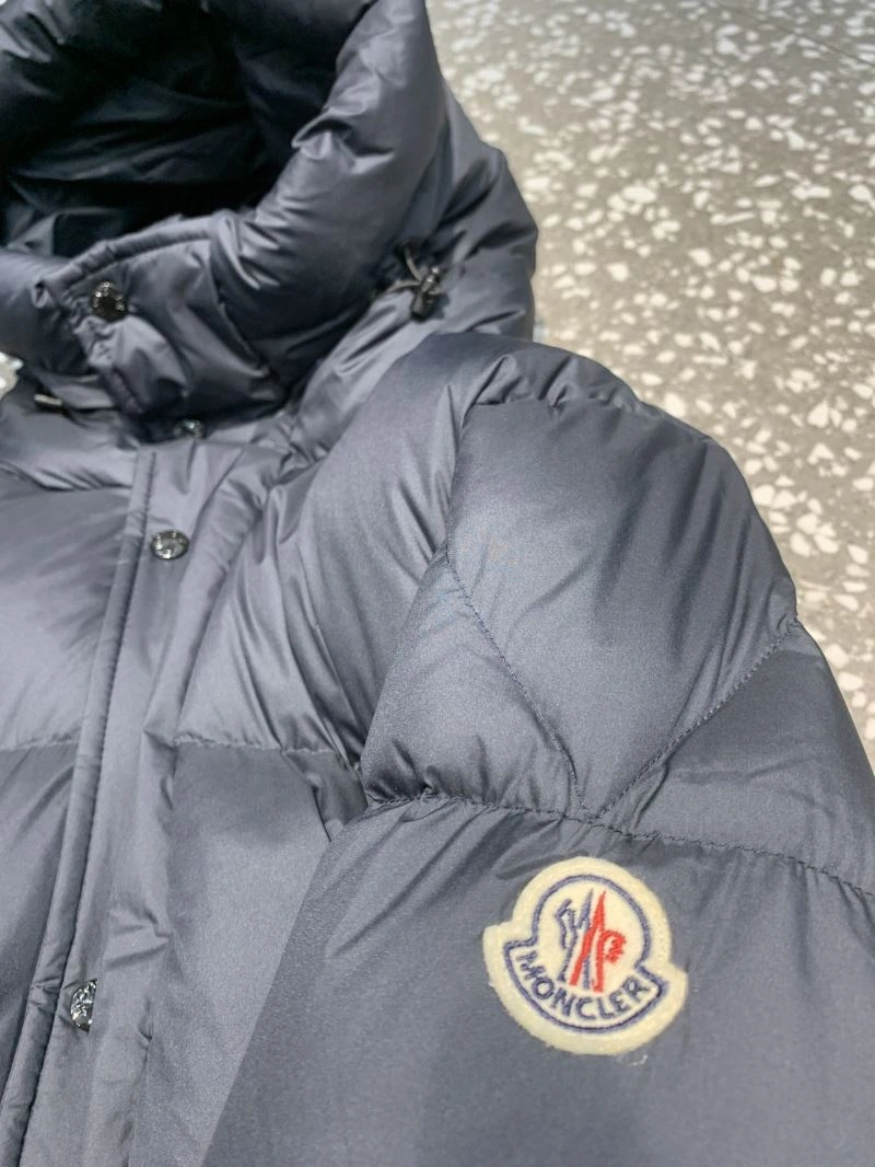 Moncler Down Jackets Versatile 144658