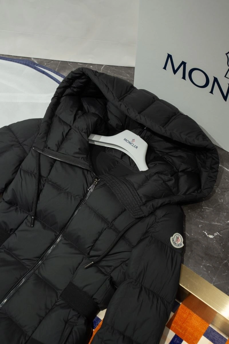 FreshLook Moncler Down Jackets 144659