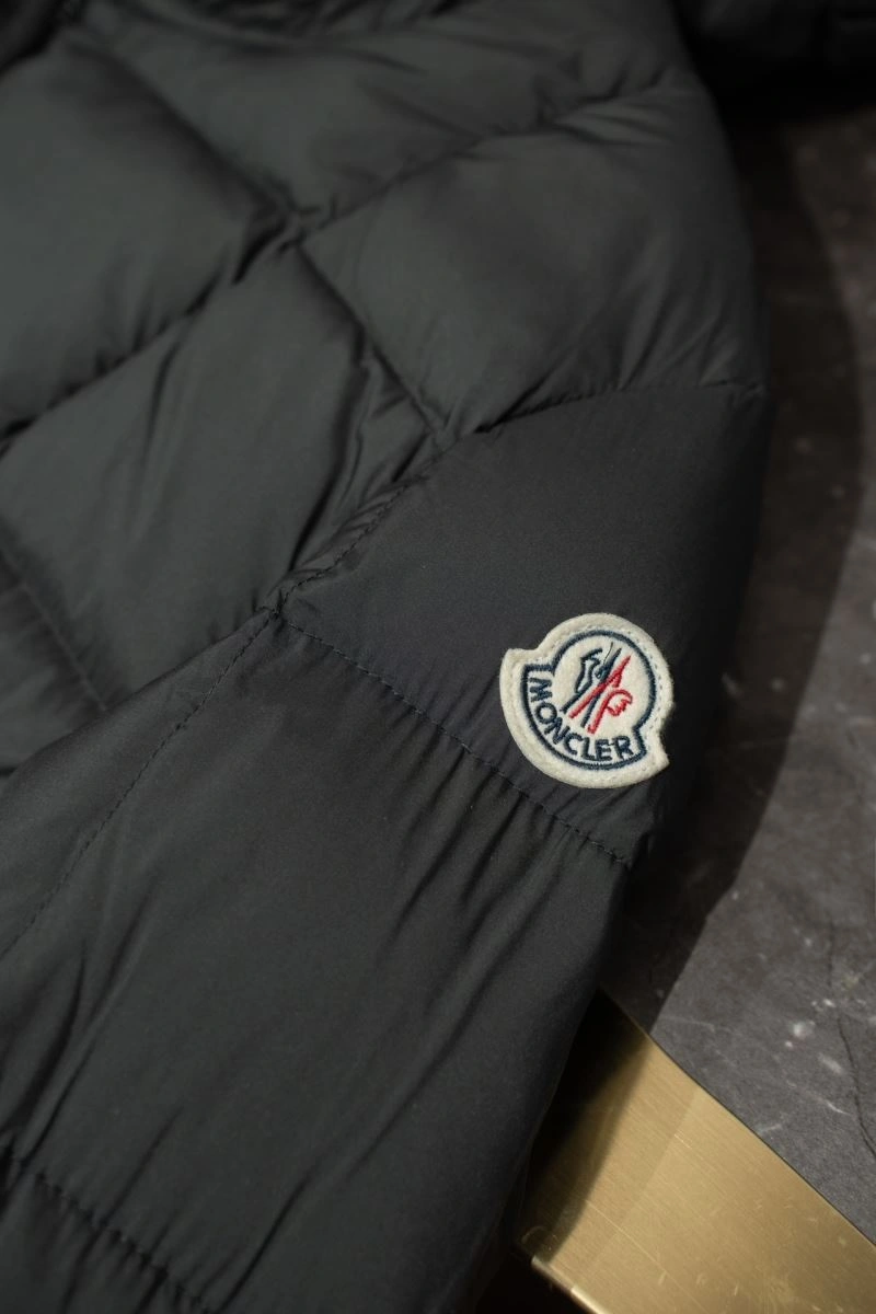 FreshLook Moncler Down Jackets 144659