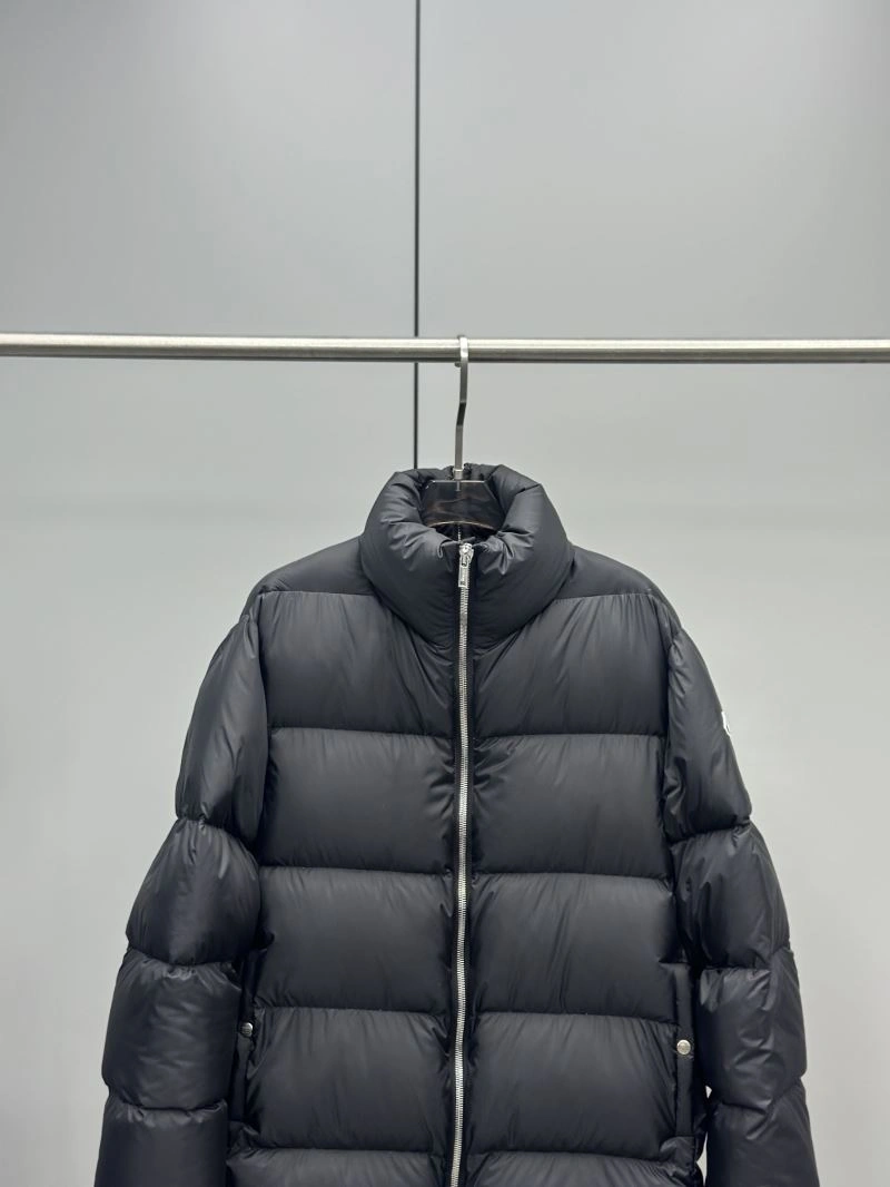 Moncler Down Jackets Bold 144643