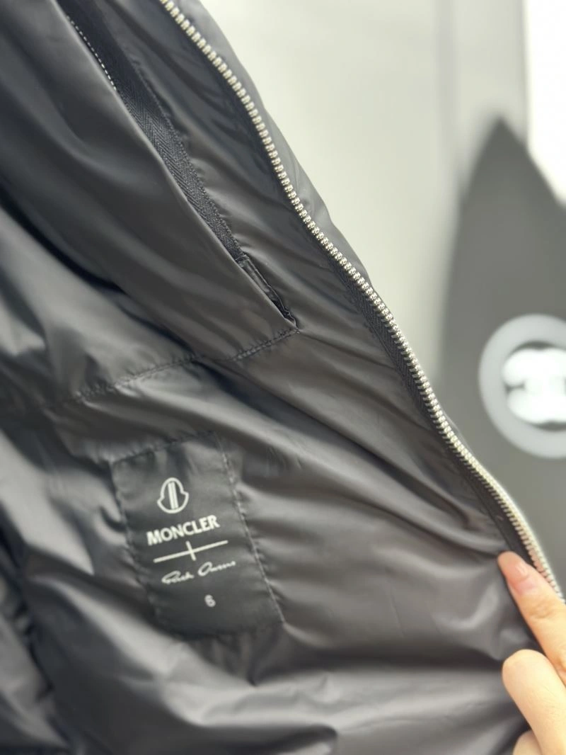 Moncler Down Jackets Bold 144643