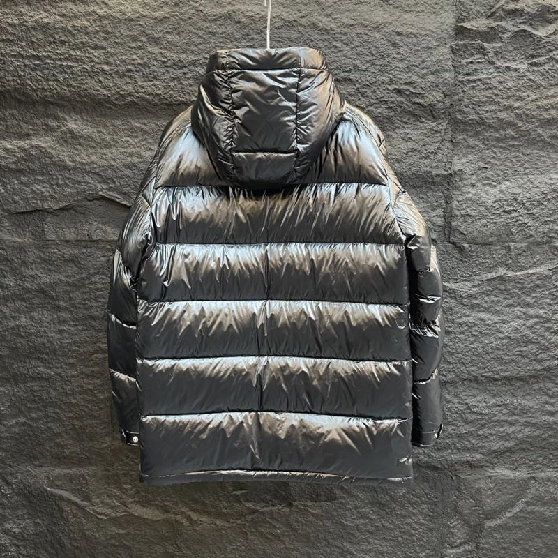SmoothTexture Moncler Down Jackets 144647