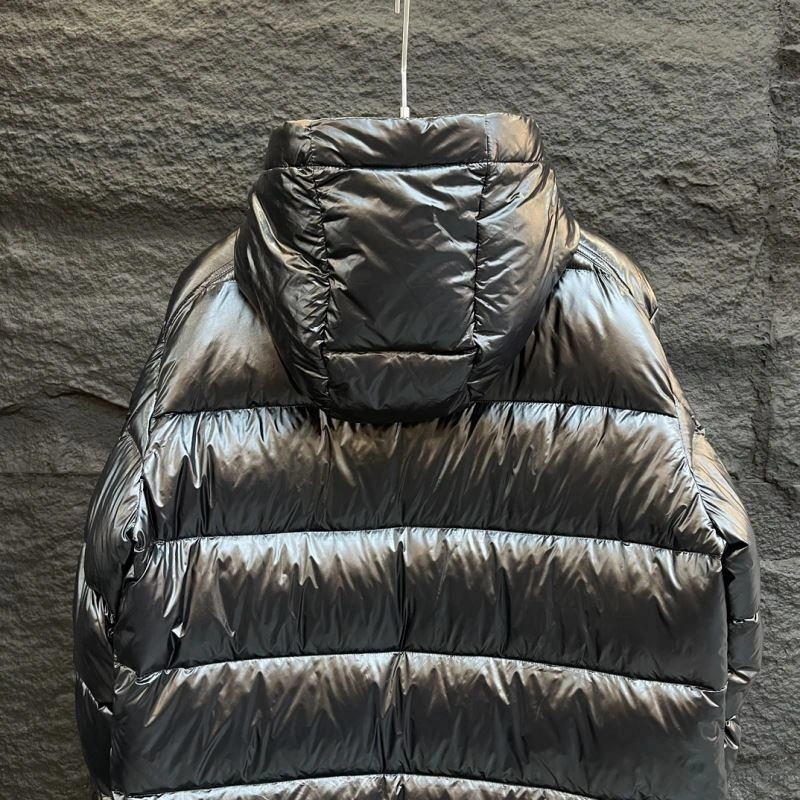SmoothTexture Moncler Down Jackets 144647