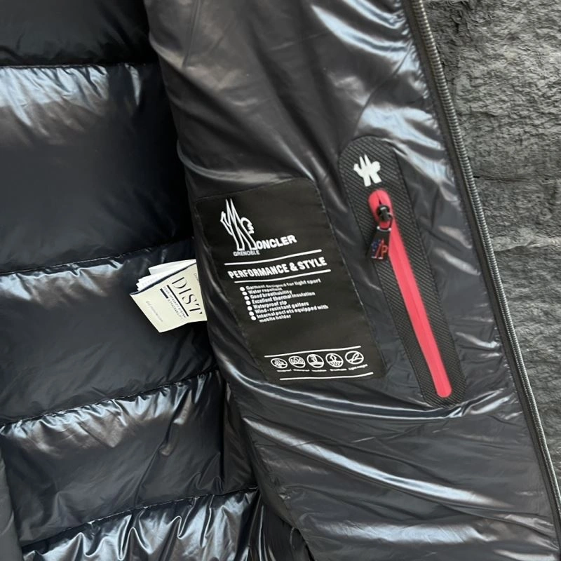 Moncler Down Jackets HighQuality 144677