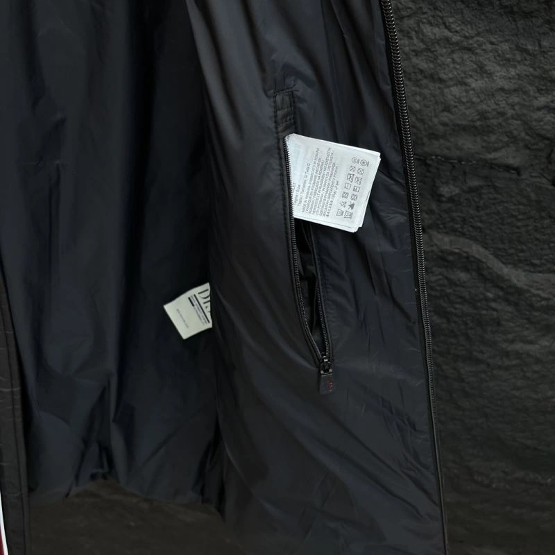 GoAnywhere Moncler Down Jackets 144651