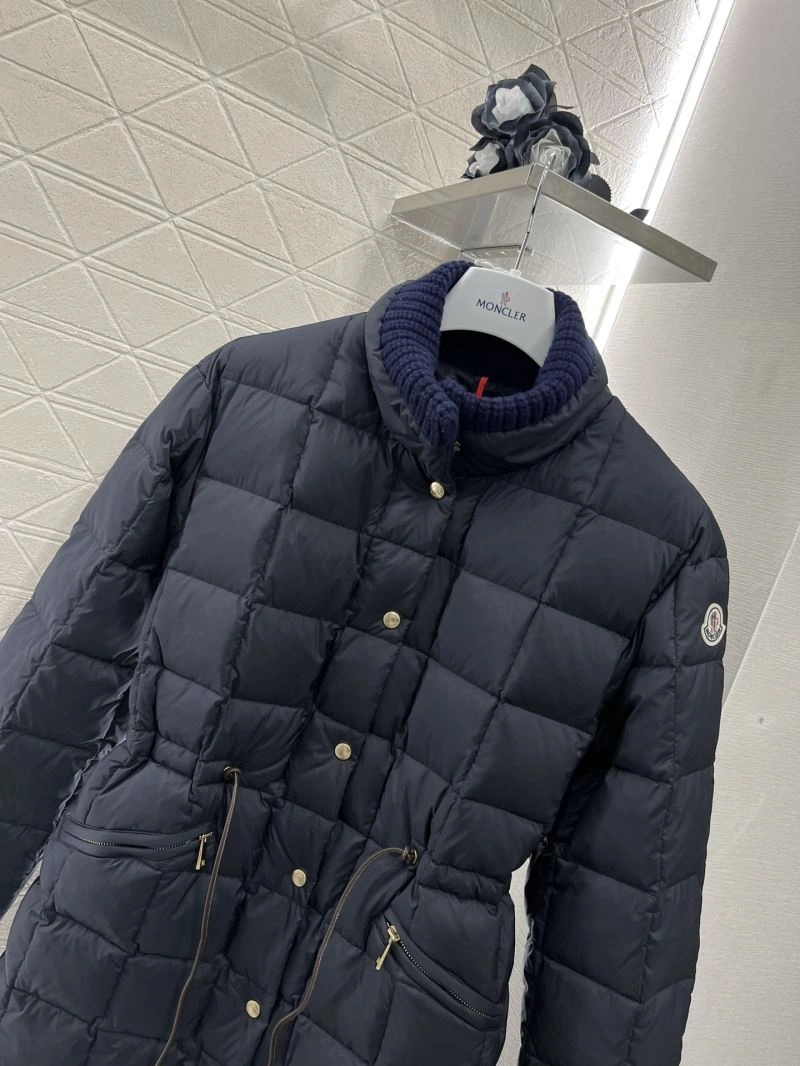 Tailored Moncler Down Jackets 144637