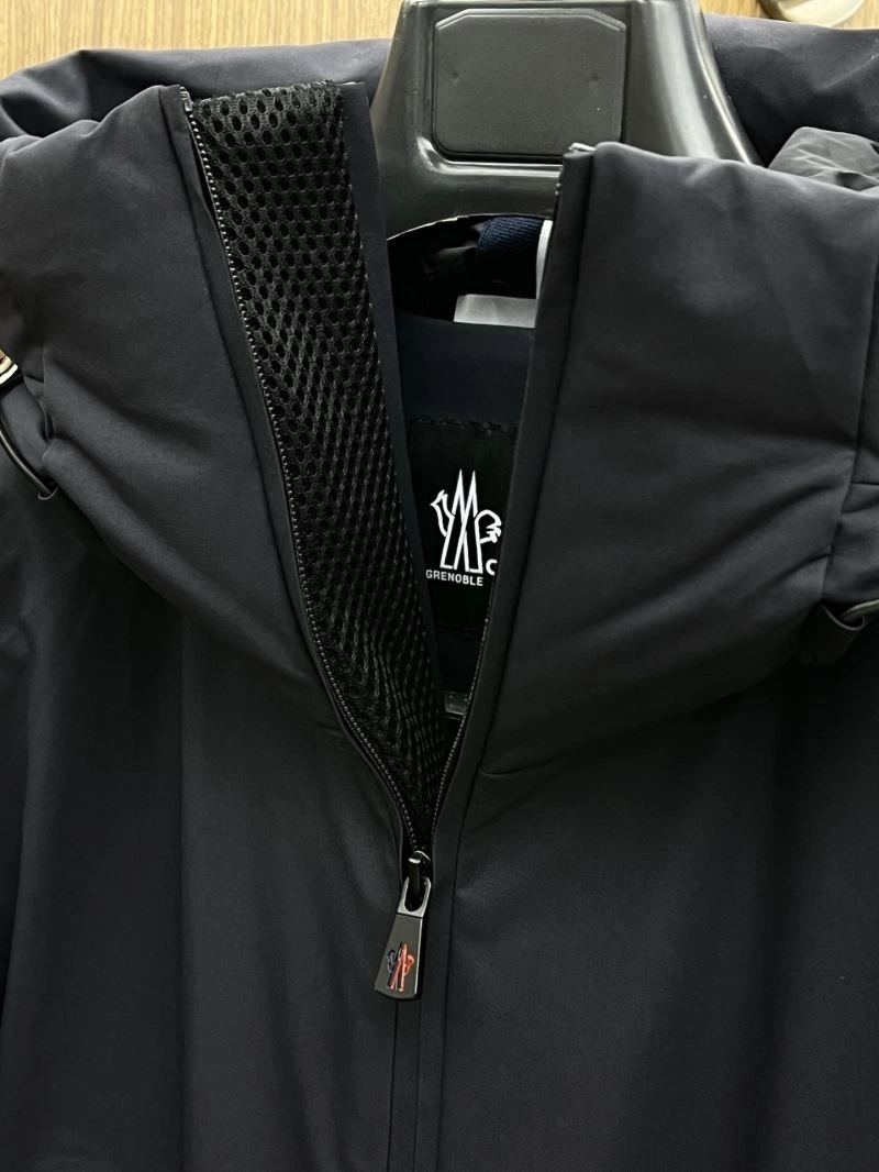 Casual Moncler Down Jackets 144668
