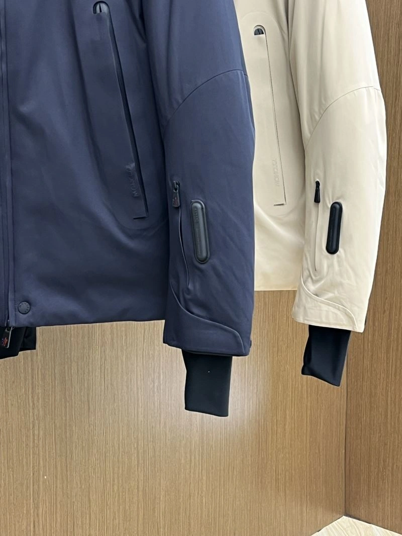 Casual Moncler Down Jackets 144668