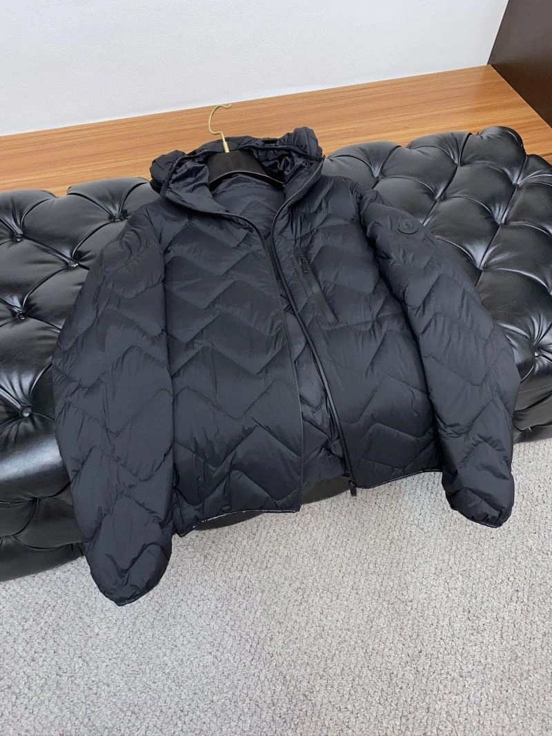 Premium Moncler Down Jackets 144638
