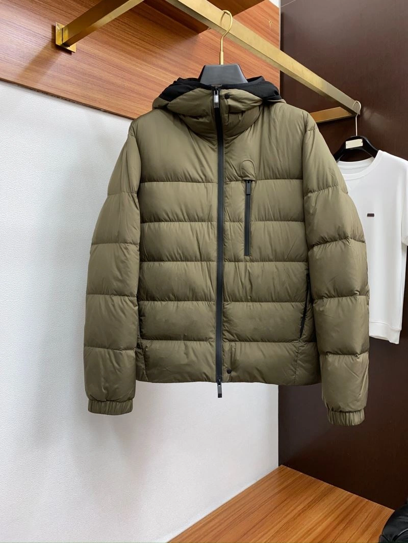 Moncler Down Jackets Classic 144640