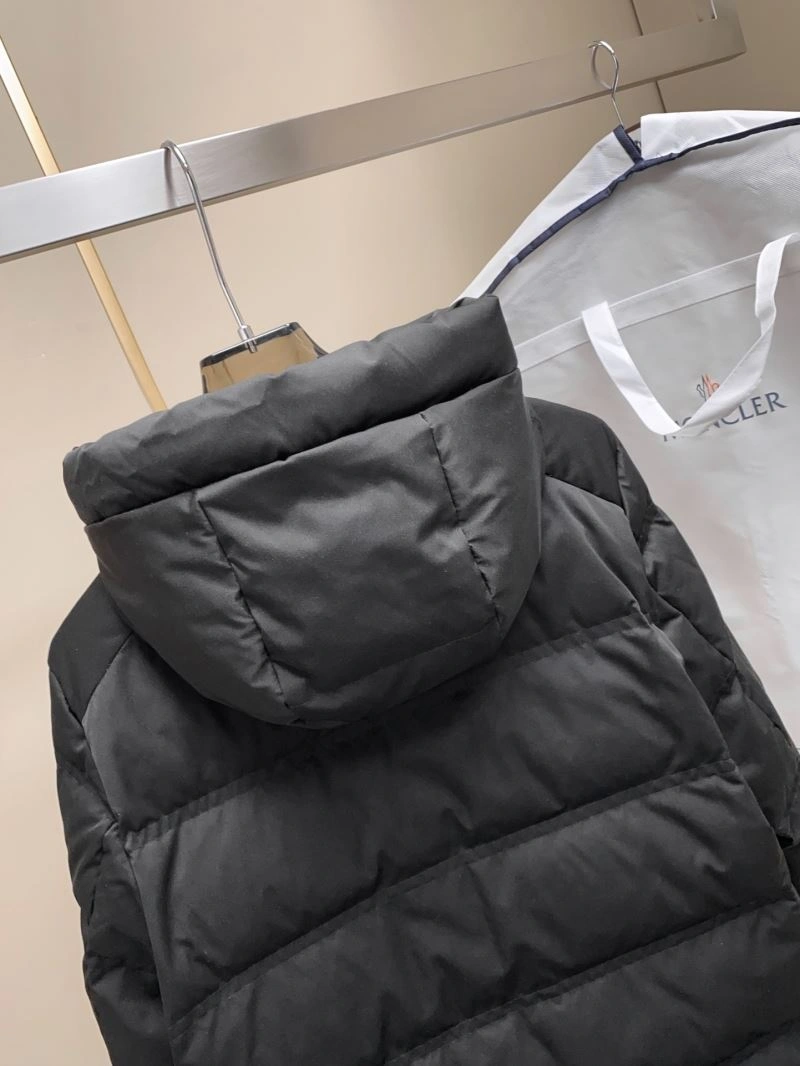 FlexibleFit Moncler Down Jackets 144631