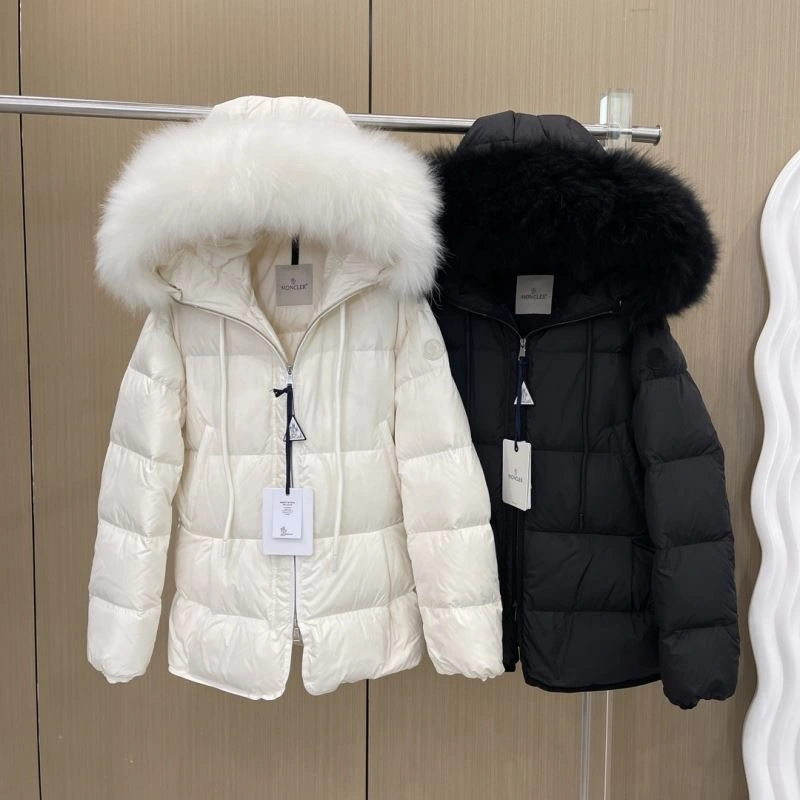 Moncler Down Jackets Supportive 144634