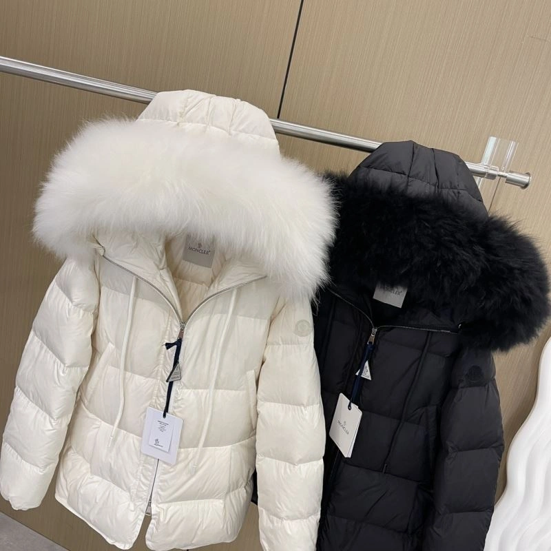 Moncler Down Jackets Supportive 144634