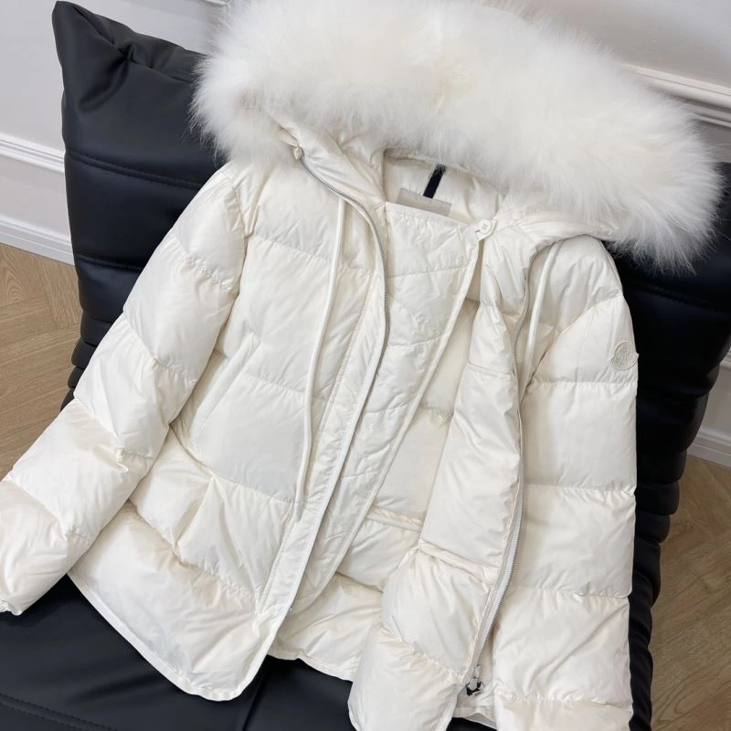 Moncler Down Jackets Supportive 144634