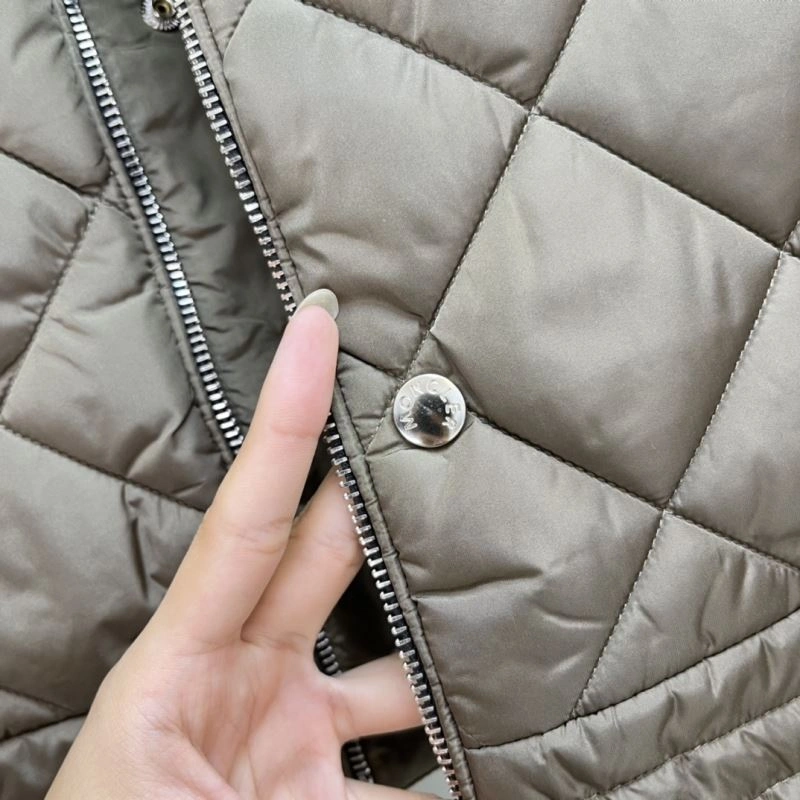 SmoothTexture Moncler Down Jackets 144630