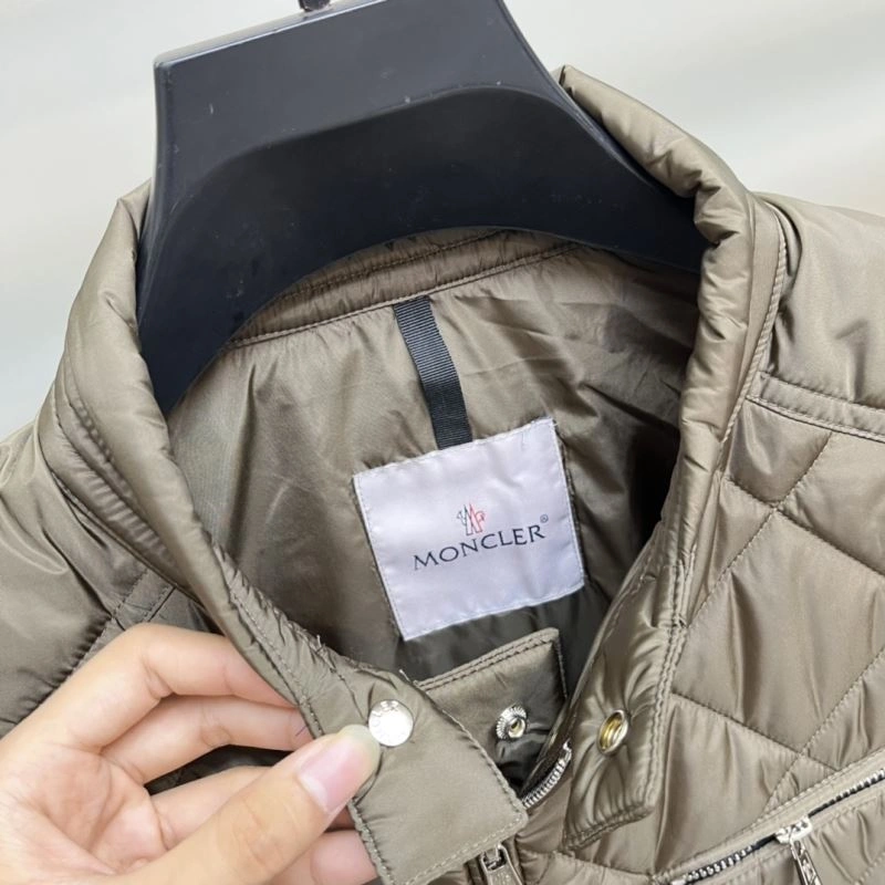 SmoothTexture Moncler Down Jackets 144630
