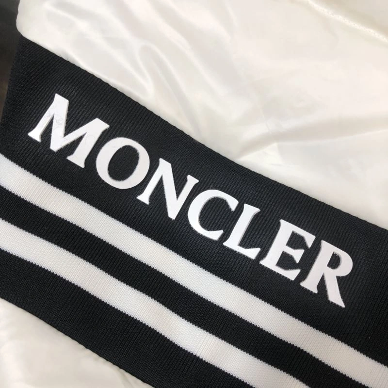 Moncler Down Jackets Effortless 144618