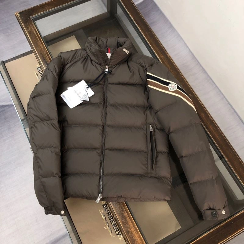 Moncler Down Jackets UrbanChic 144616