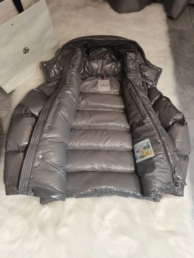 Moncler Down Jackets Colorful 144620