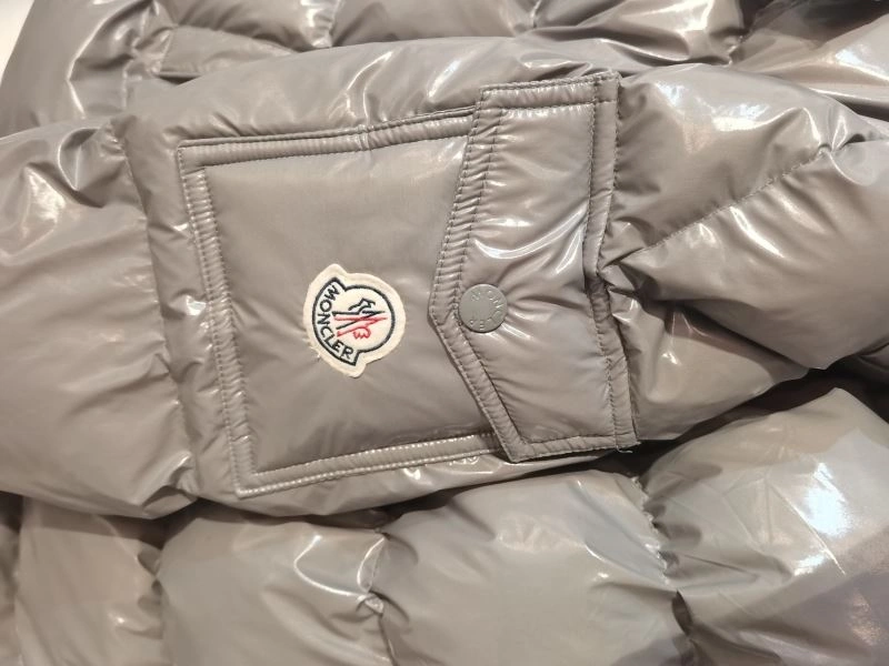 Moncler Down Jackets Colorful 144620