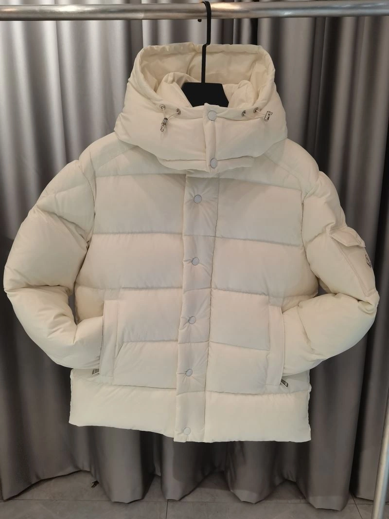 Comfortable Moncler Down Jackets 144602