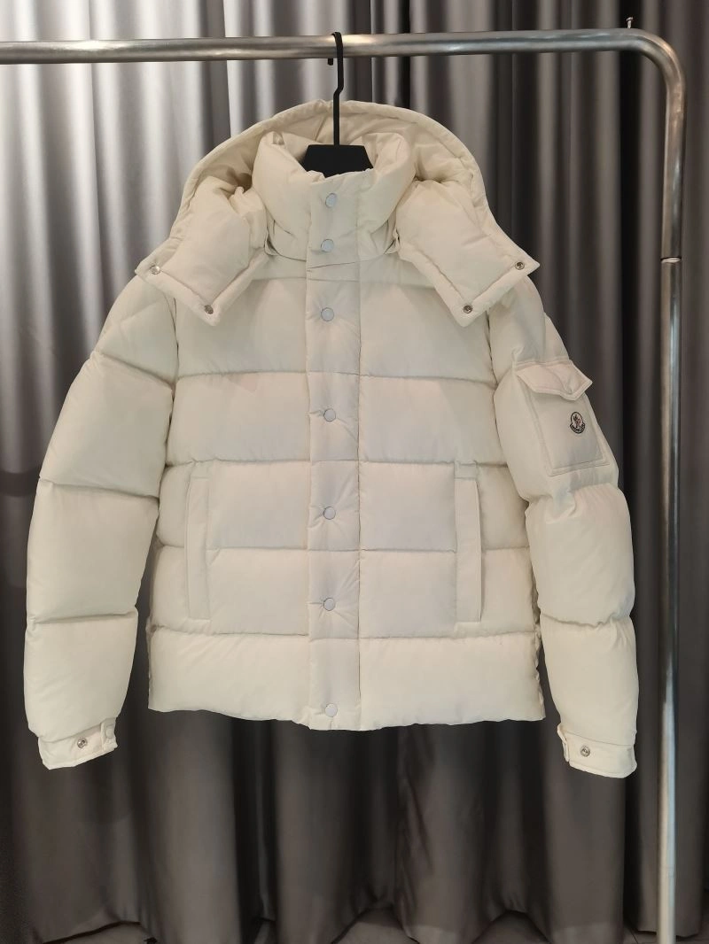 Comfortable Moncler Down Jackets 144602