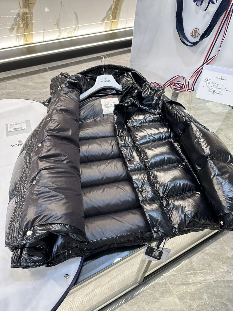 Affordable Moncler Down Jackets 144608