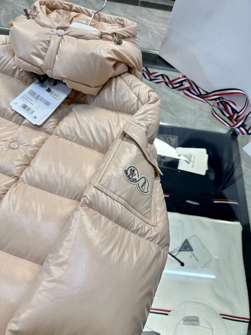 Moncler Down Jackets FashionForward 144610