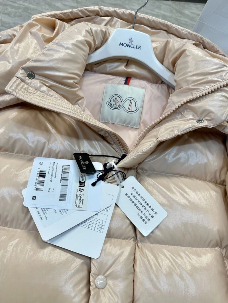 Moncler Down Jackets FashionForward 144610