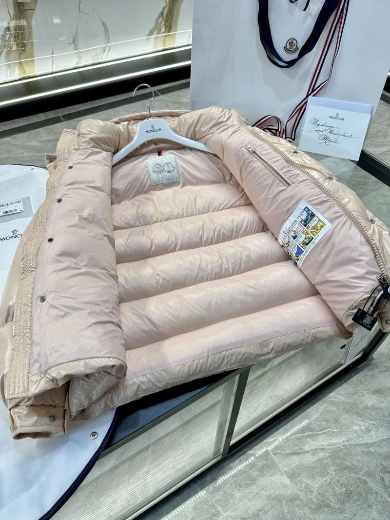 Moncler Down Jackets FashionForward 144610