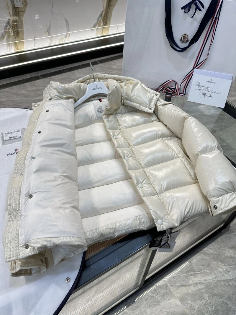 WellDesigned Moncler Down Jackets 144605