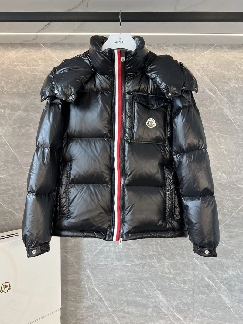 Moncler Down Jackets Snug 144612