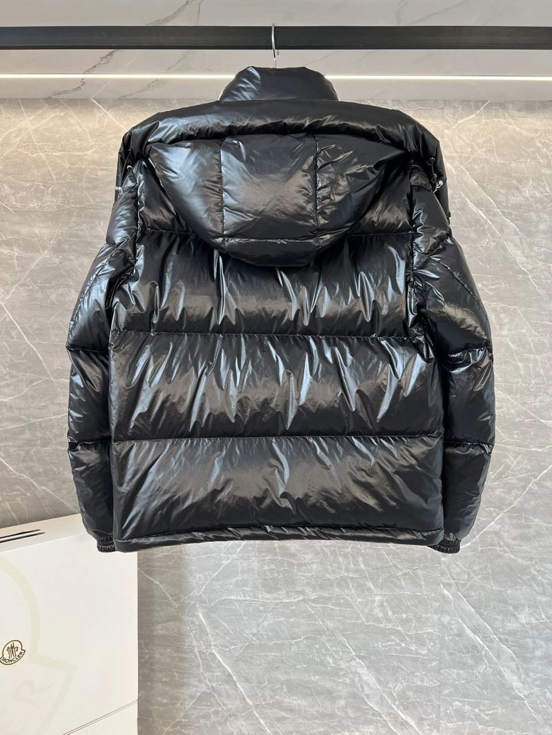 Moncler Down Jackets Snug 144612