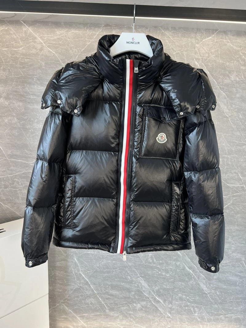 Moncler Down Jackets Snug 144612