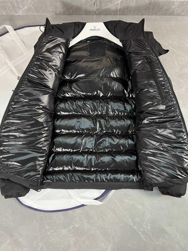 Practical Moncler Down Jackets 144601