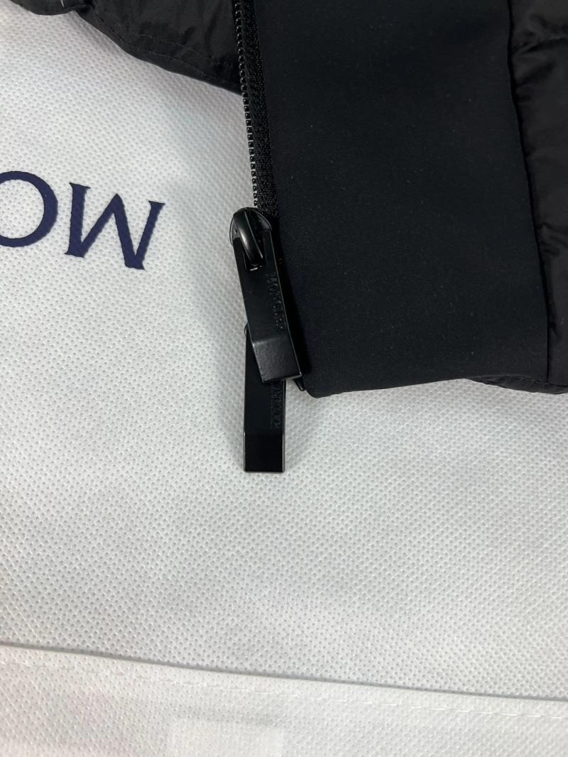 Practical Moncler Down Jackets 144601