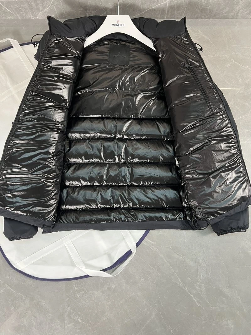 Moncler Down Jackets Elegant 144598