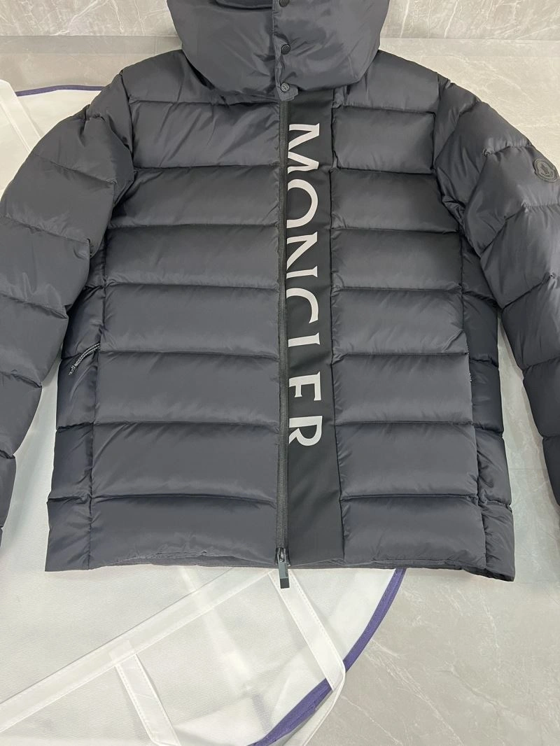 Moncler Down Jackets Elegant 144598