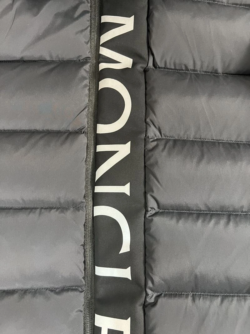 Moncler Down Jackets Elegant 144598