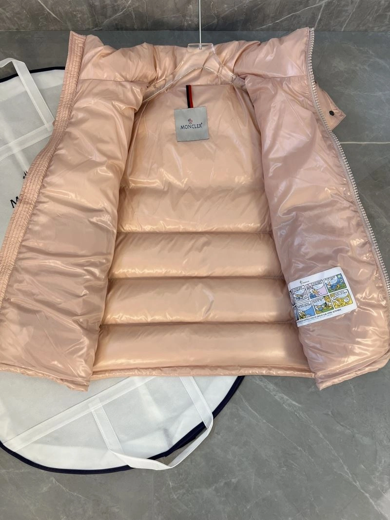 Fashionable Moncler Down Jackets 144600