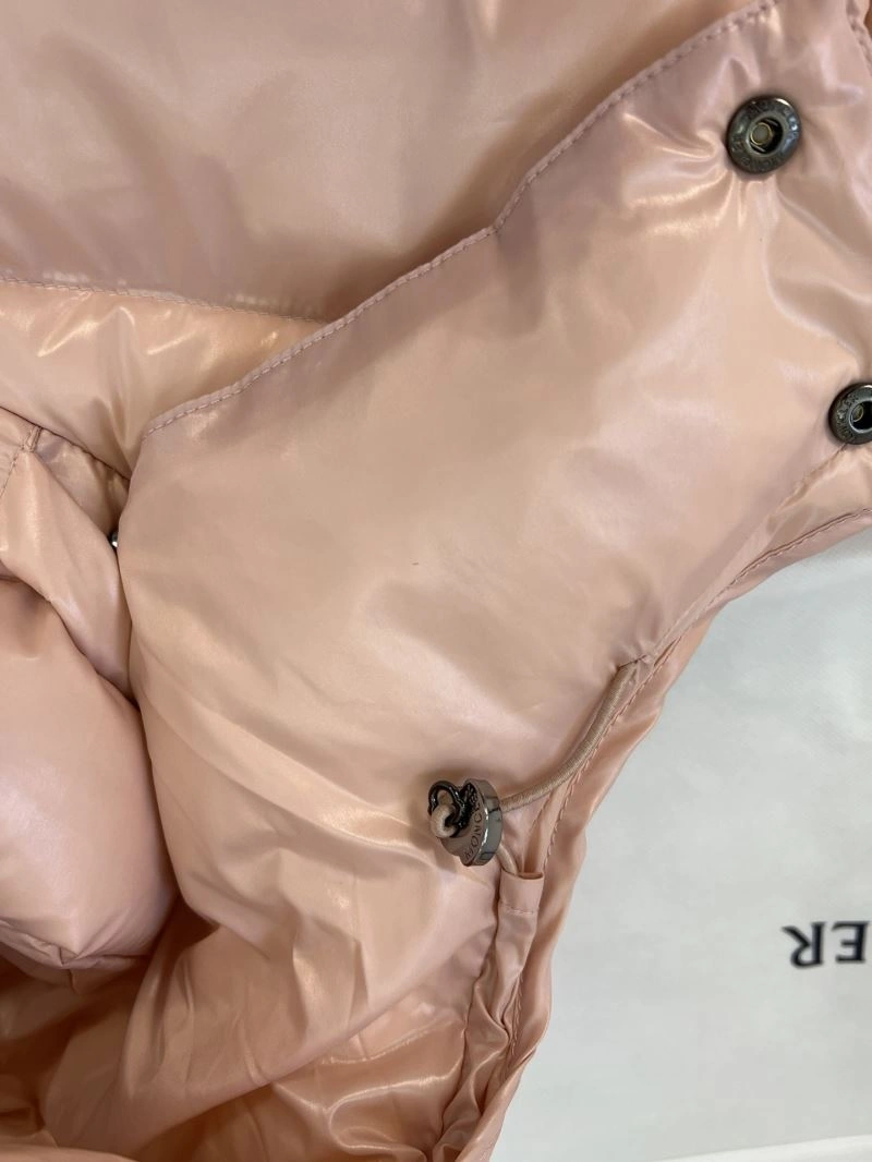 Fashionable Moncler Down Jackets 144600