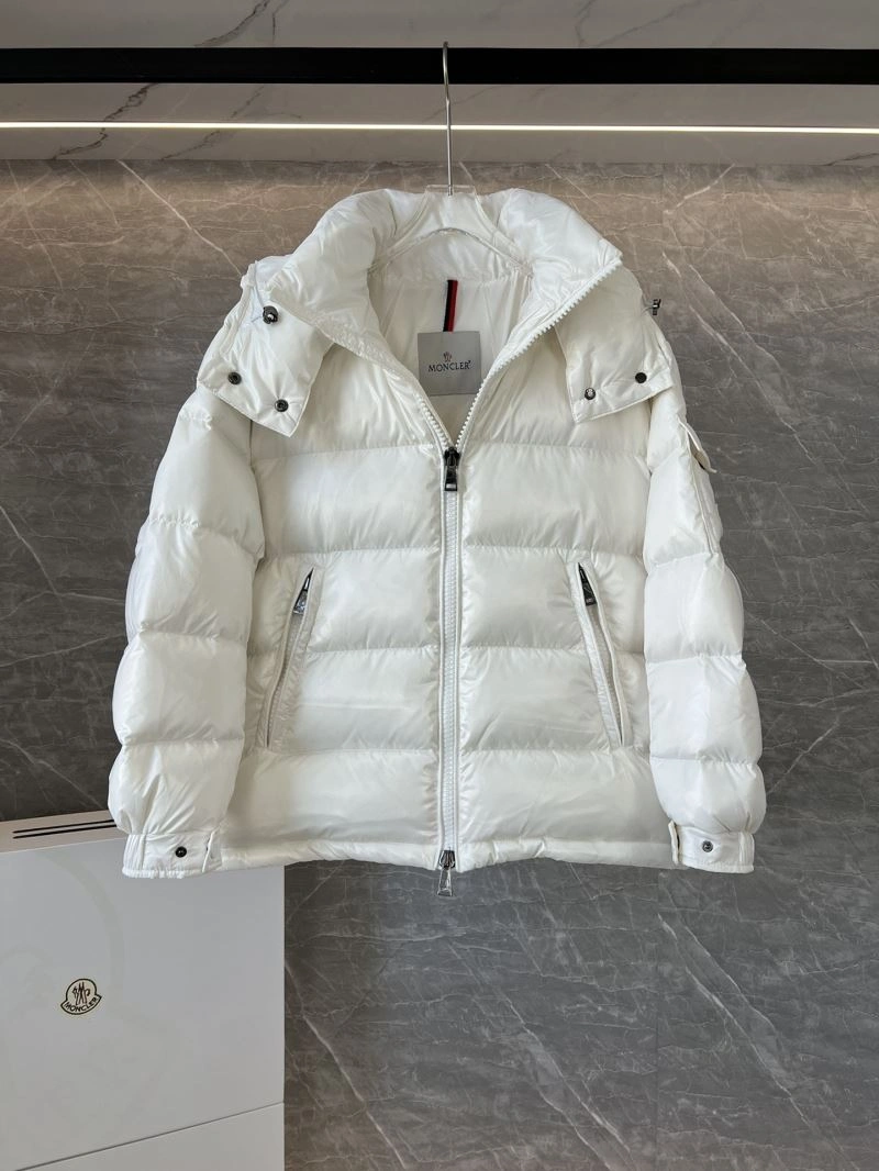 Snug Moncler Down Jackets 144596