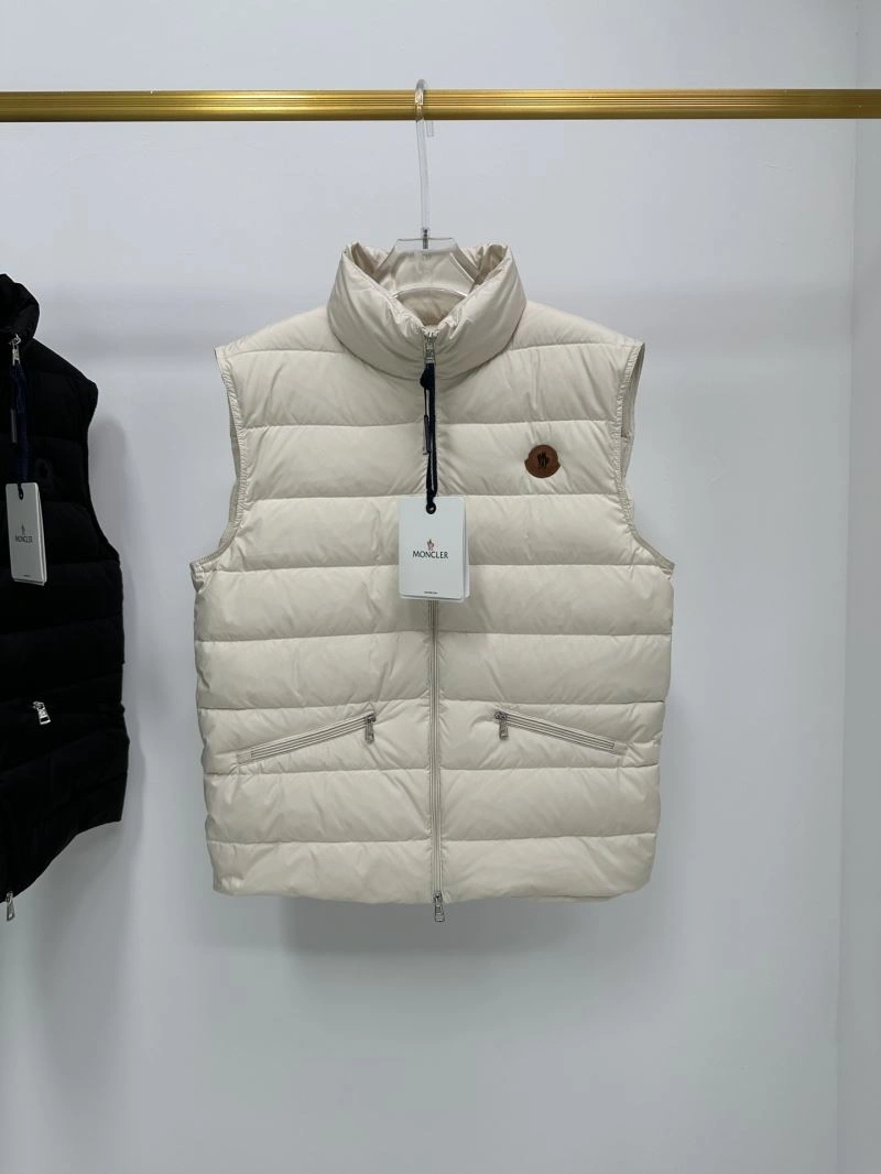 Practical Moncler Down Jackets 144585