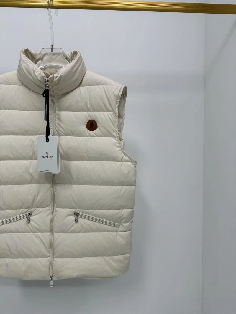 Practical Moncler Down Jackets 144585