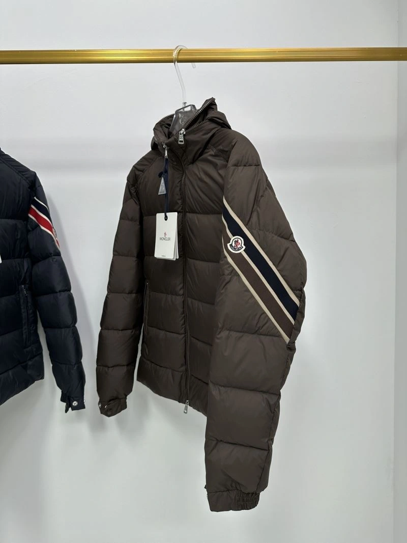 Moncler Down Jackets Colorful 144577
