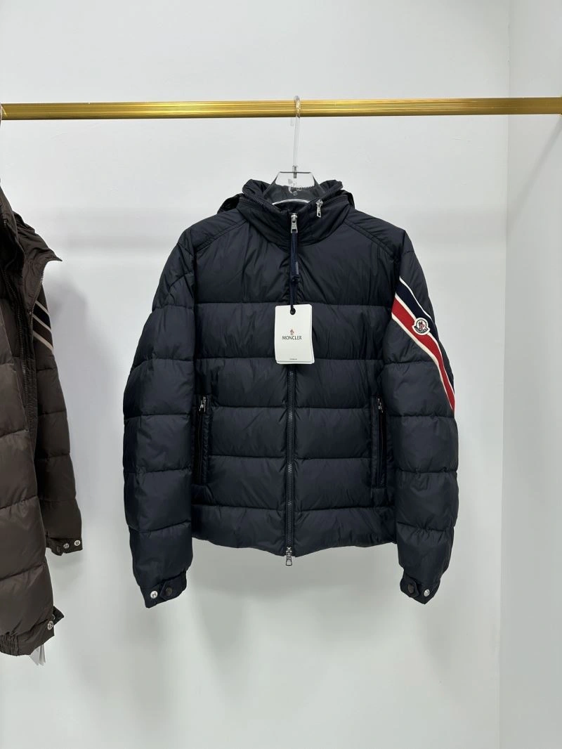 Durable Moncler Down Jackets 144576