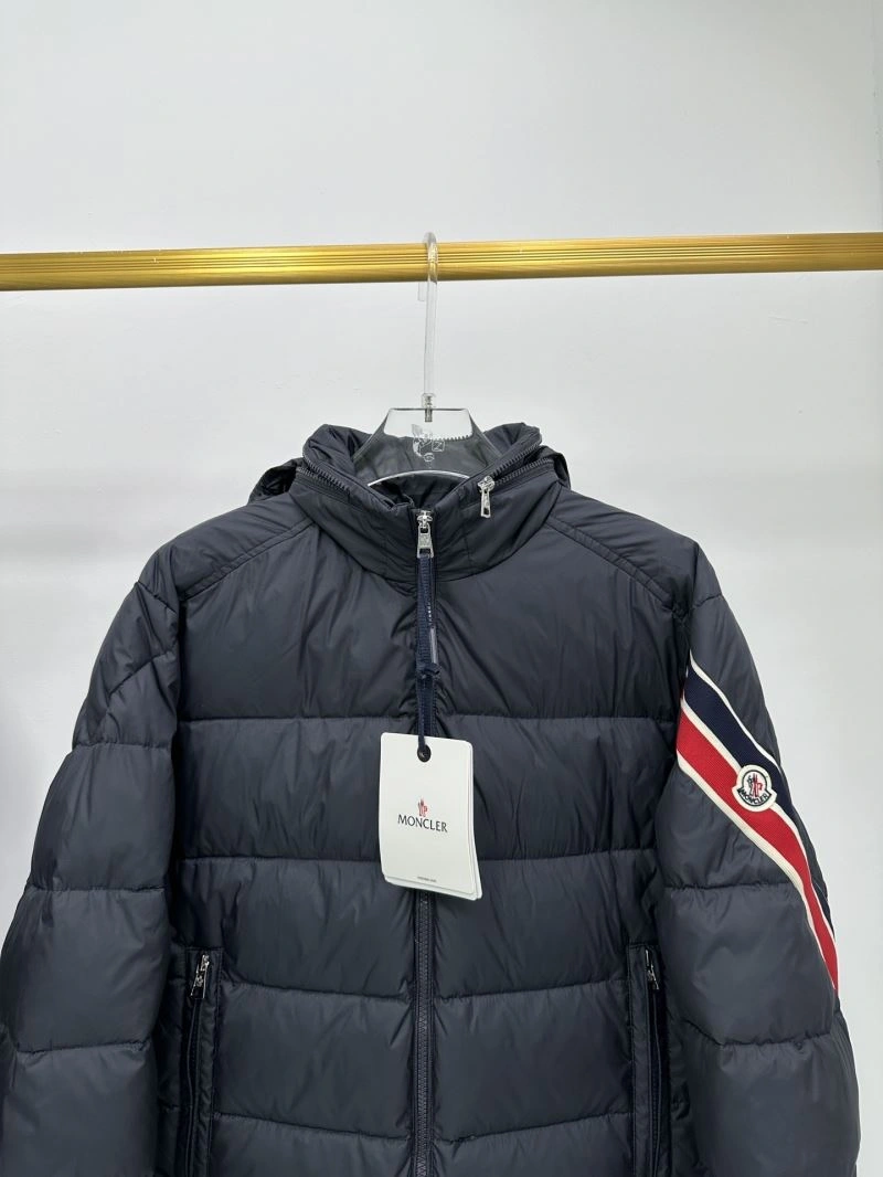 Durable Moncler Down Jackets 144576