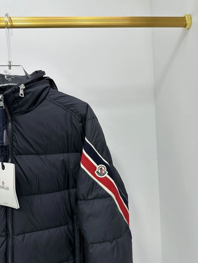 Durable Moncler Down Jackets 144576